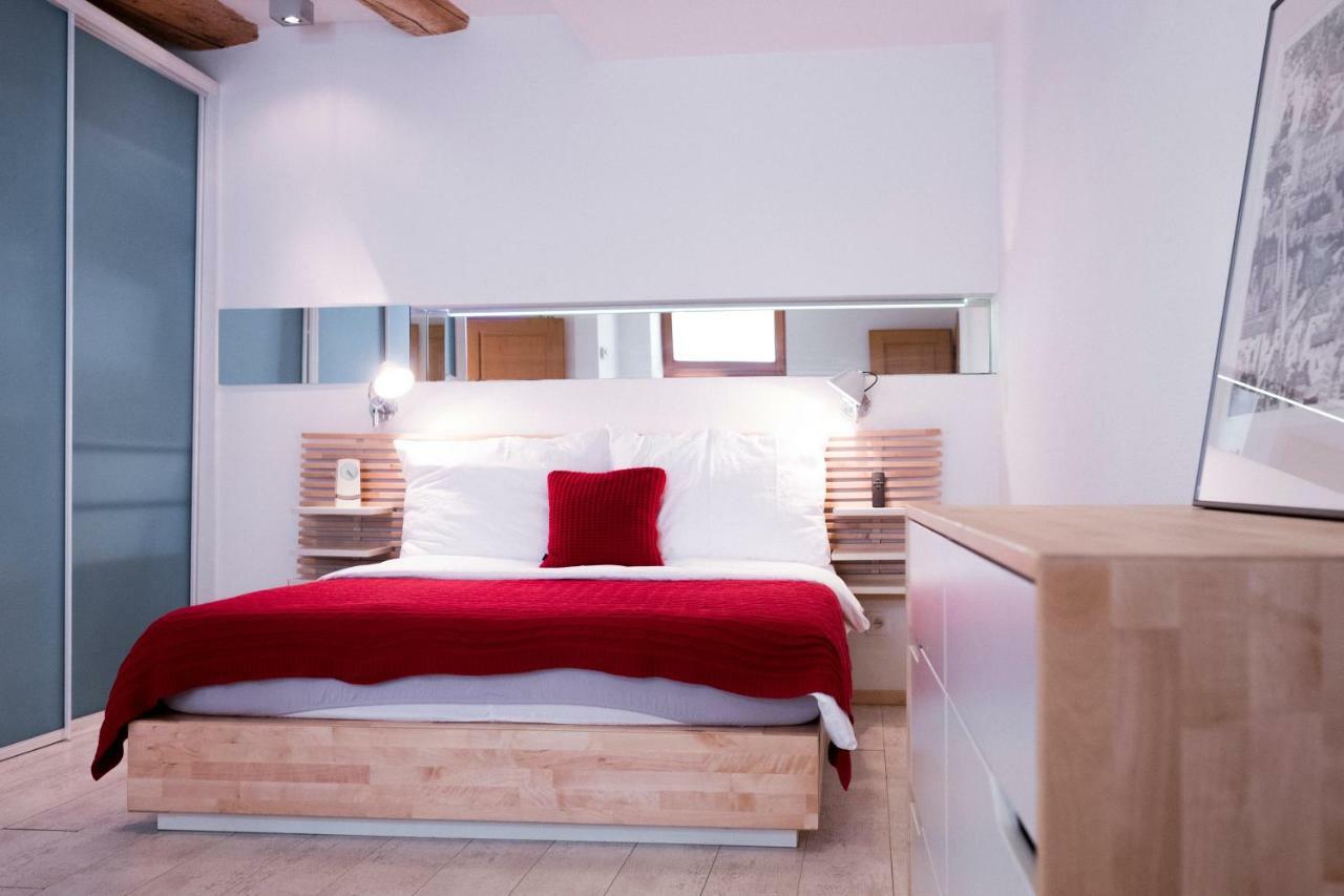 Columbo Apartment Bratislava Buitenkant foto